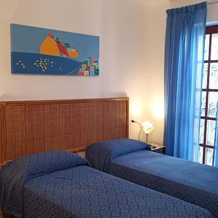 איסקיה Villa Moma Giardino, Tennis E Piscina Panoramica מראה חיצוני תמונה