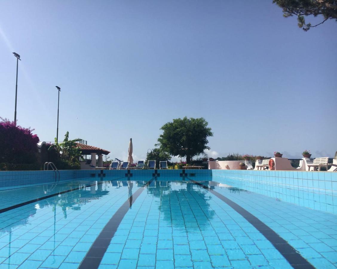 איסקיה Villa Moma Giardino, Tennis E Piscina Panoramica מראה חיצוני תמונה