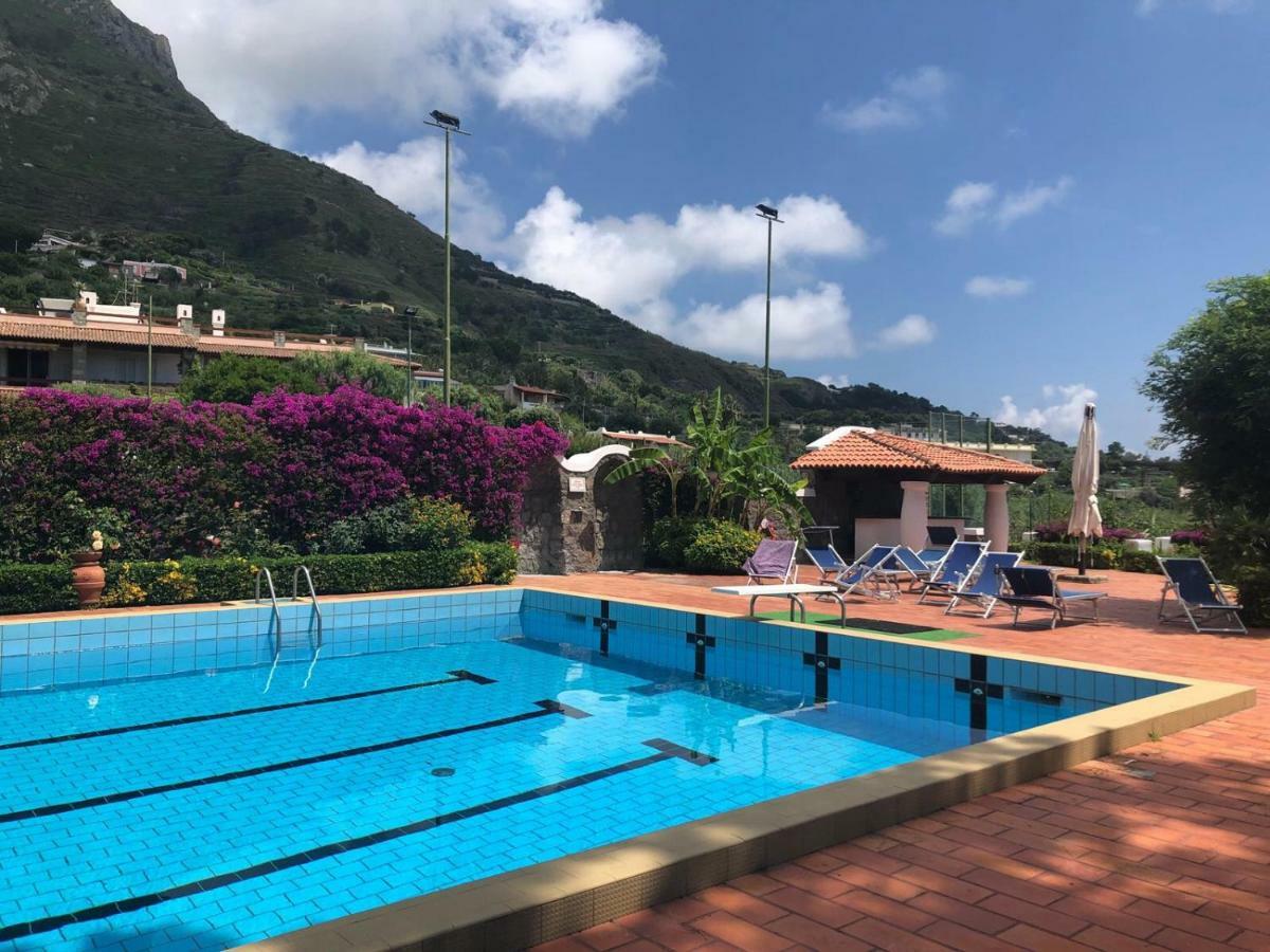 איסקיה Villa Moma Giardino, Tennis E Piscina Panoramica מראה חיצוני תמונה